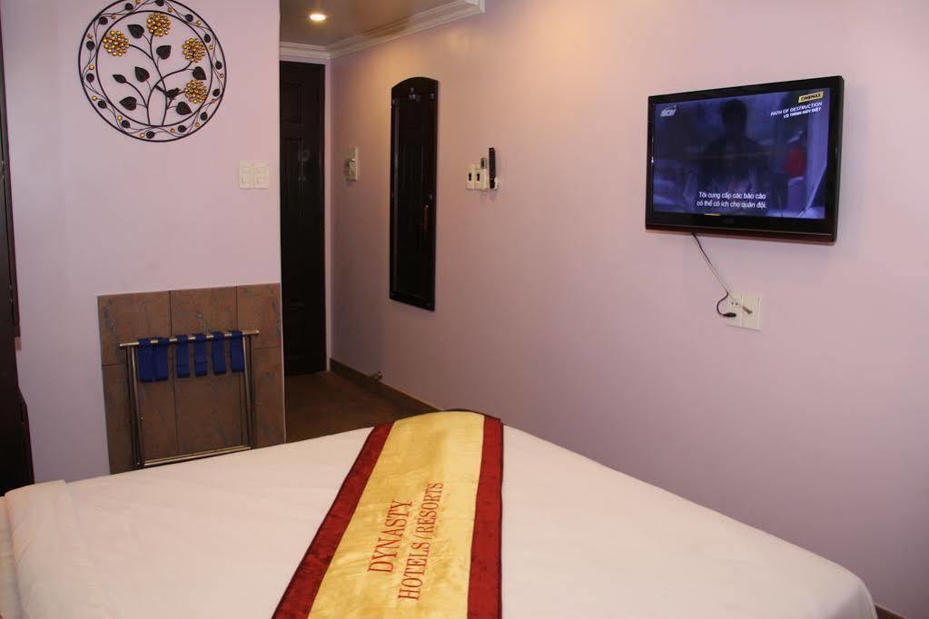 Lam Hotel Хошимин Екстериор снимка