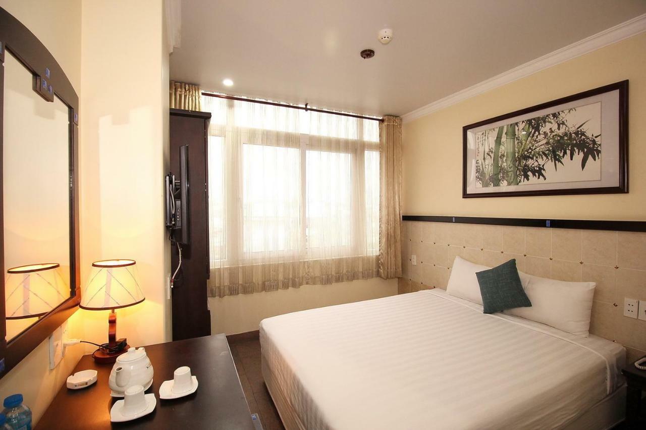 Lam Hotel Хошимин Екстериор снимка